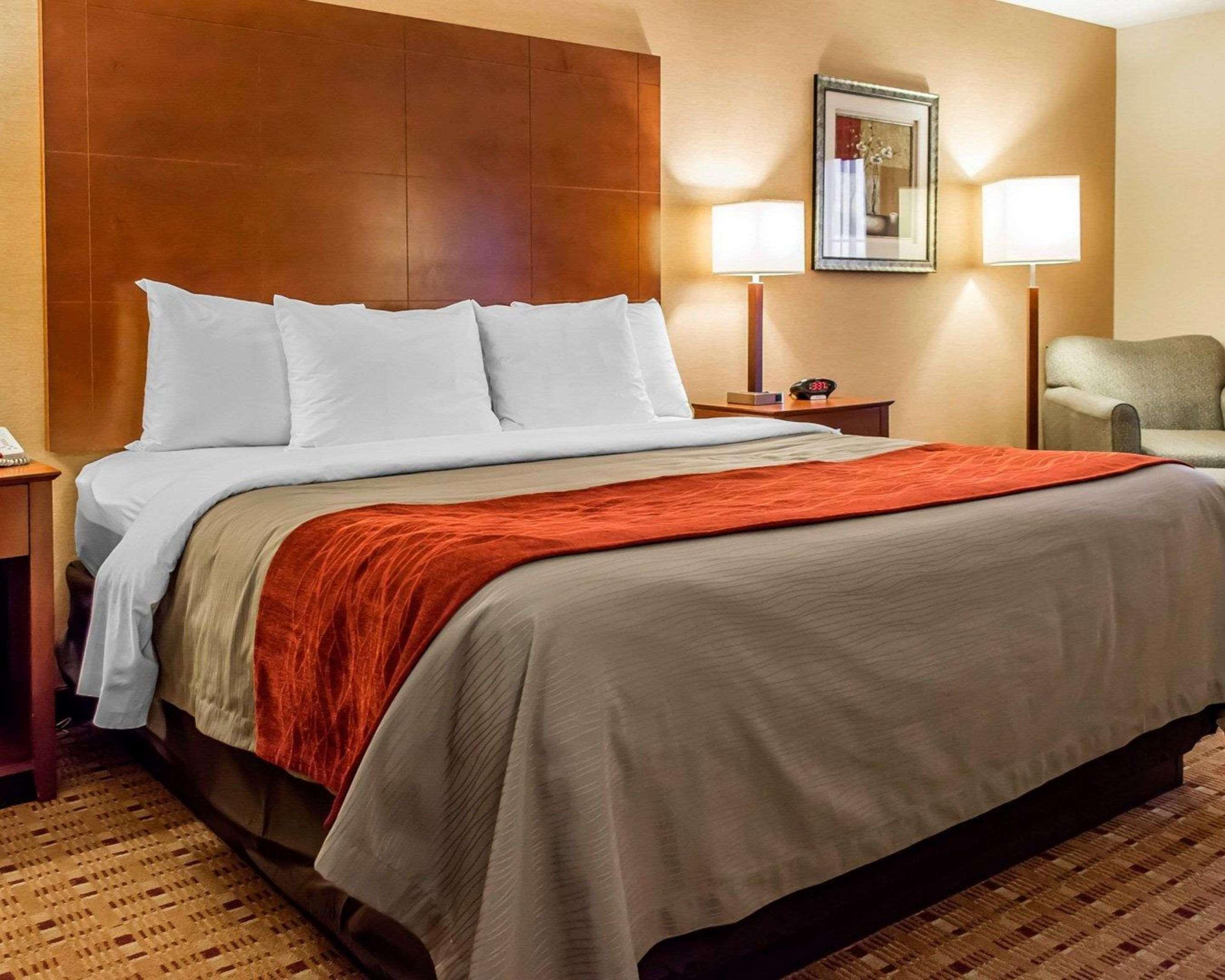 Comfort Inn & Suites Franklin East Buitenkant foto