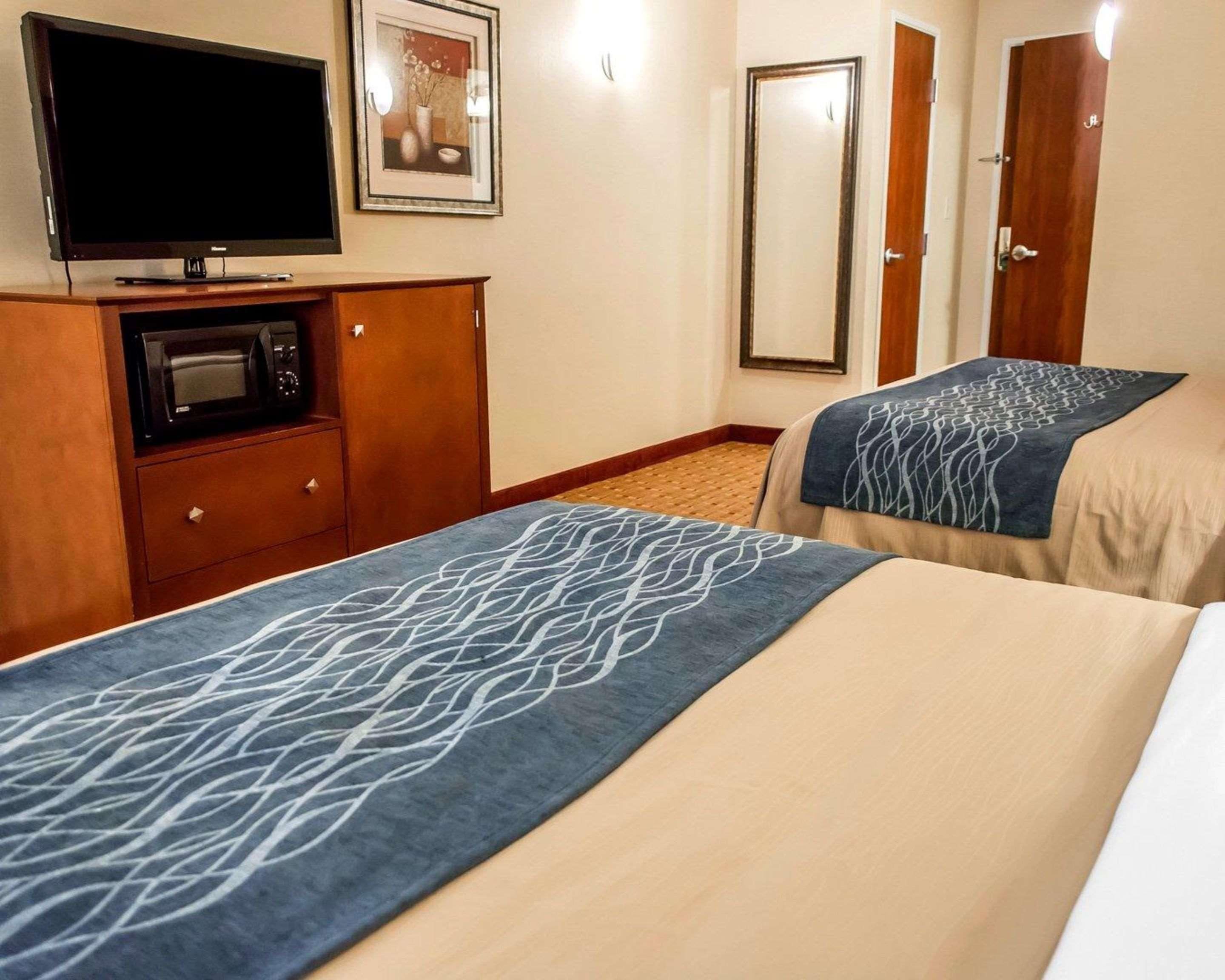 Comfort Inn & Suites Franklin East Buitenkant foto