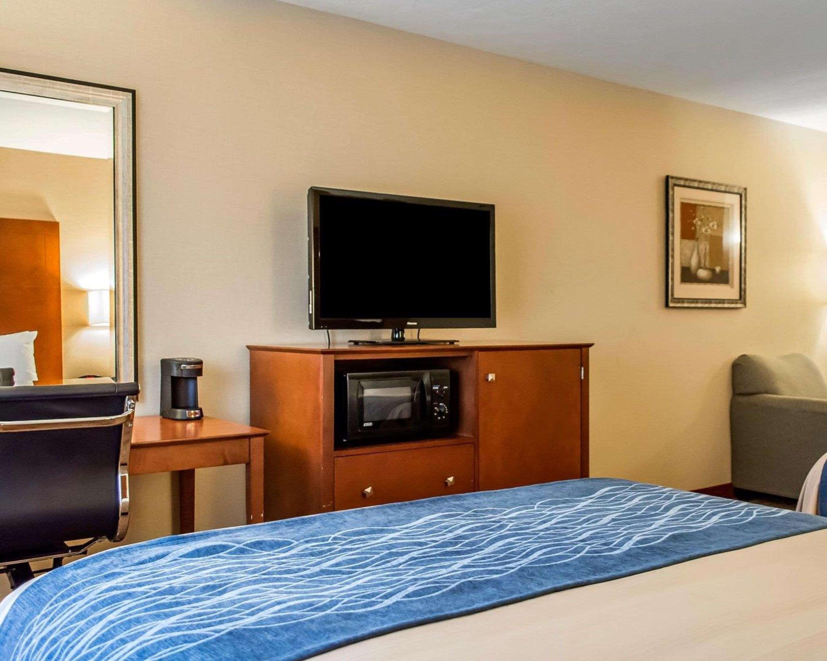 Comfort Inn & Suites Franklin East Buitenkant foto