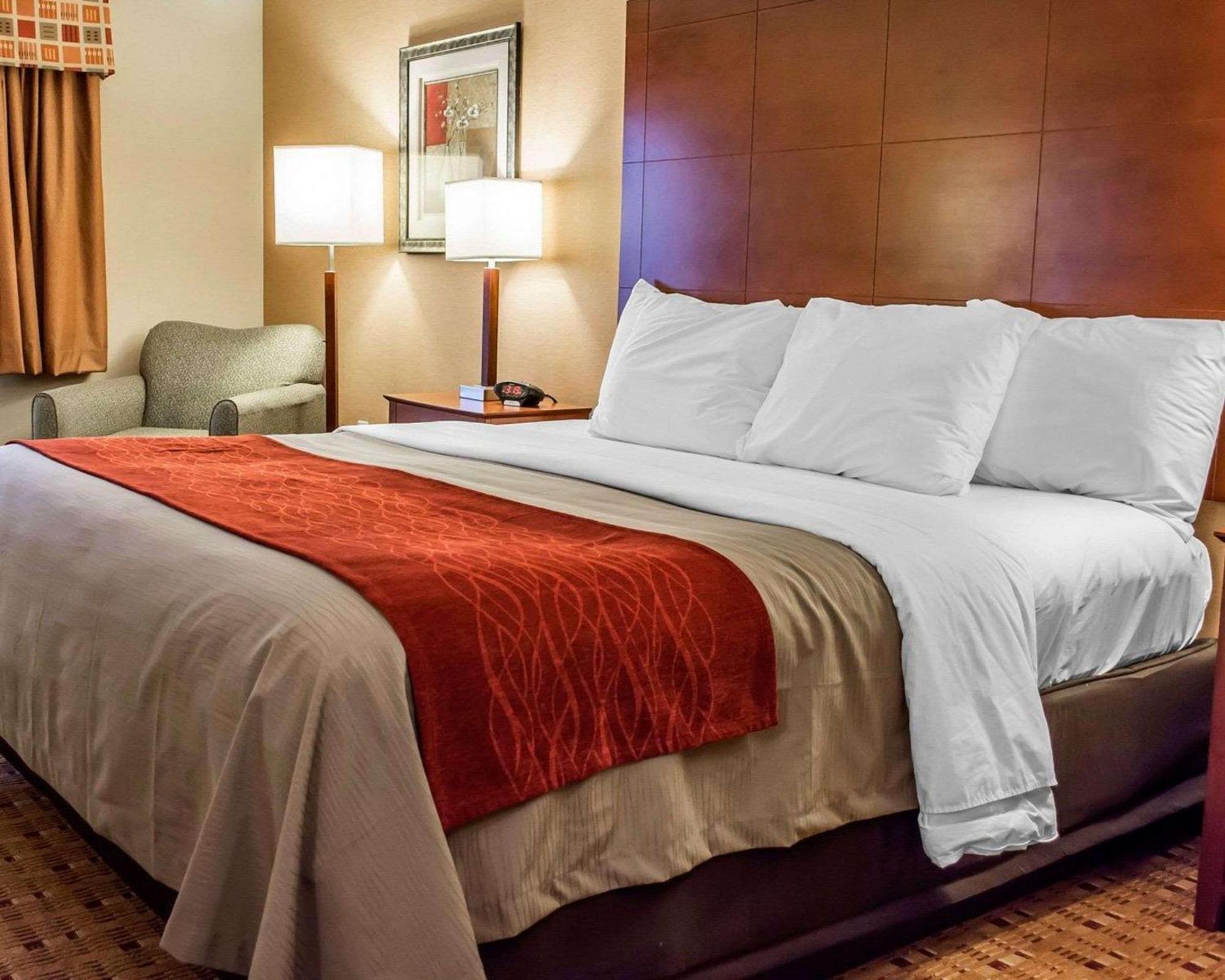 Comfort Inn & Suites Franklin East Buitenkant foto