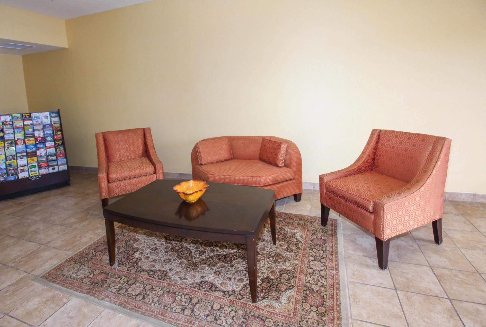 Comfort Inn & Suites Franklin East Buitenkant foto