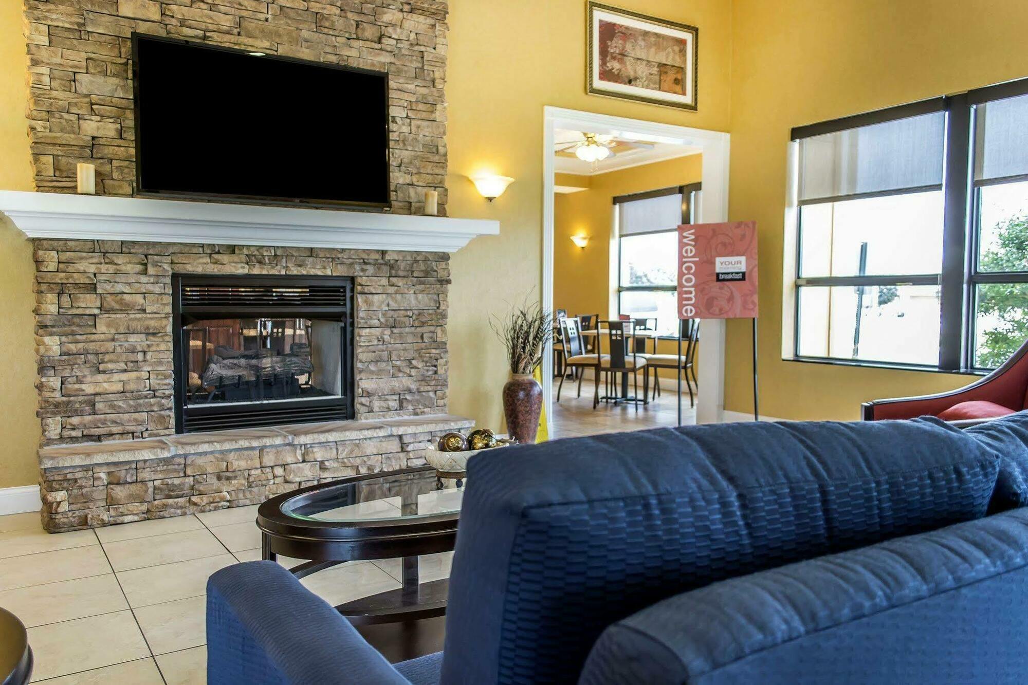 Comfort Inn & Suites Franklin East Buitenkant foto