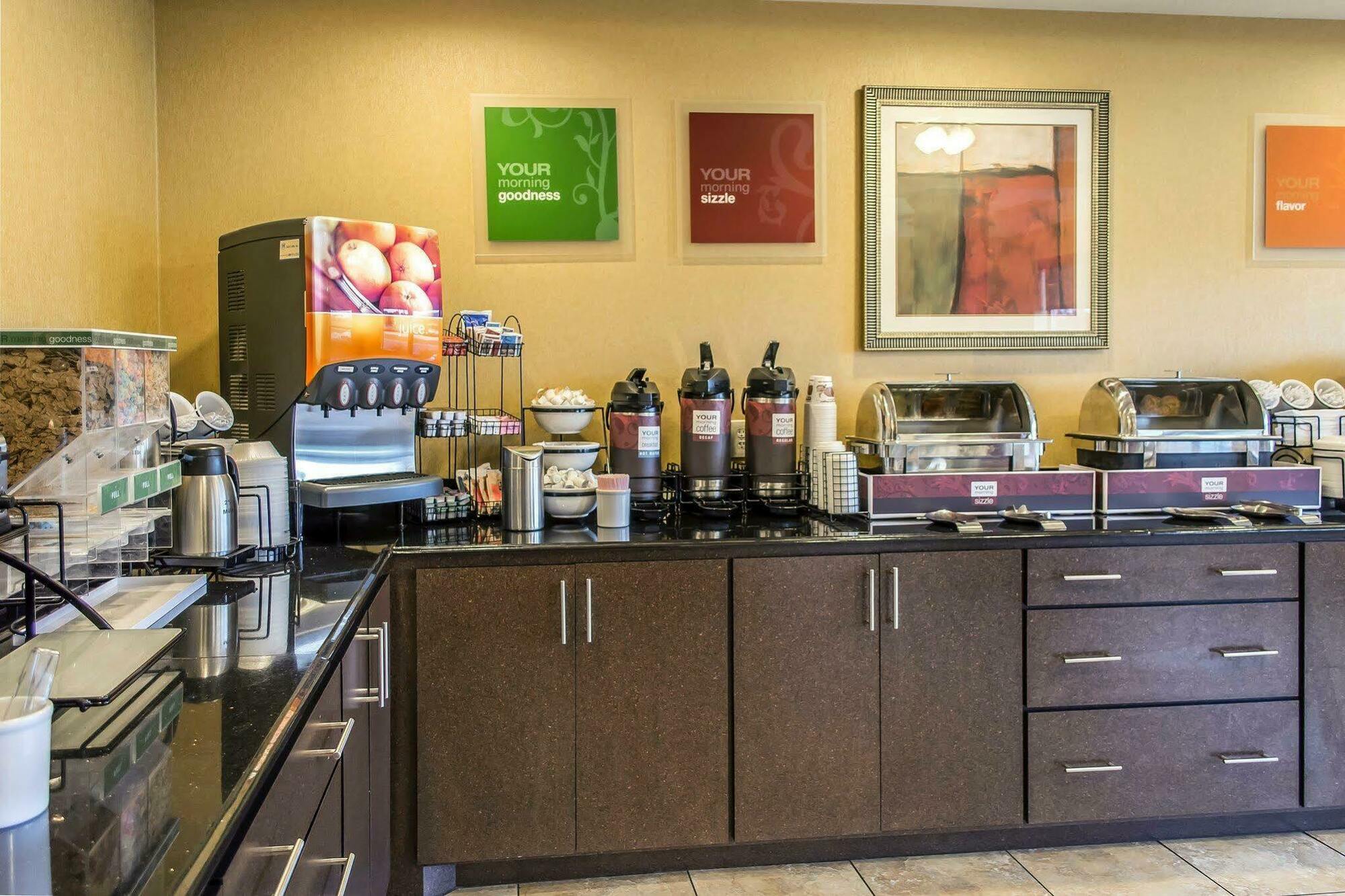 Comfort Inn & Suites Franklin East Buitenkant foto